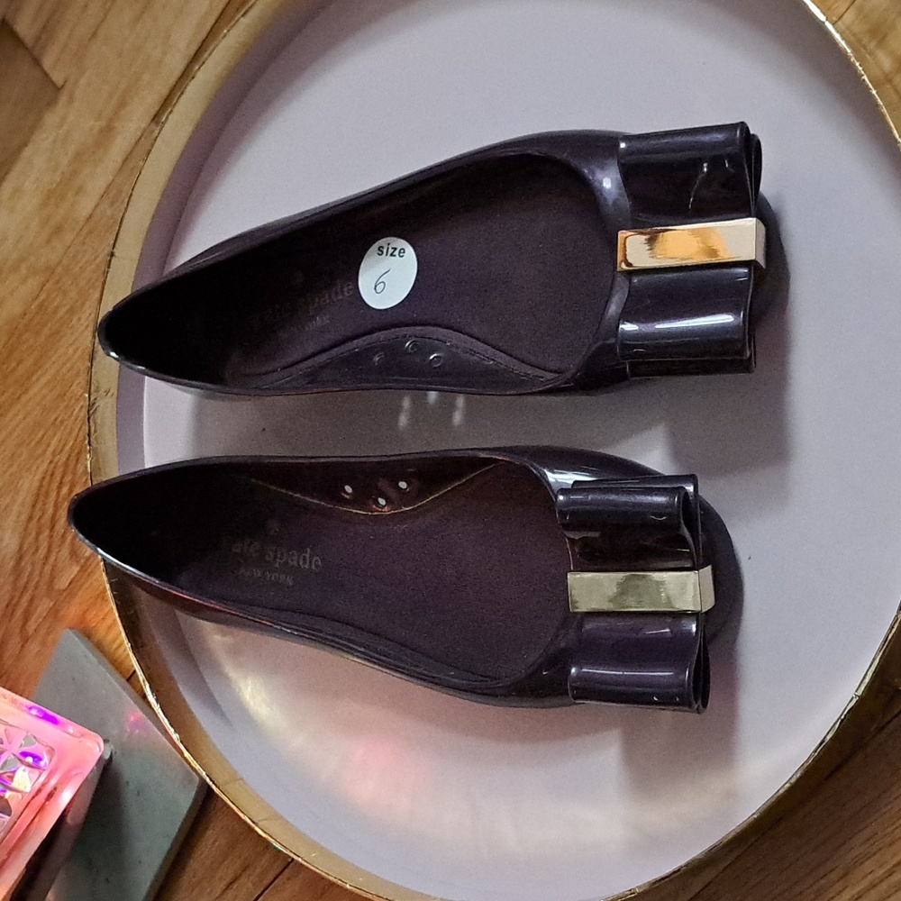Kate Spade Purple Dark Plum Shade Flats with Gold Bow Accent. Jelly Flats.  Sz 6